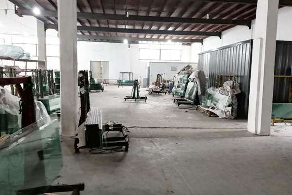 淋浴房車(chē)間-1